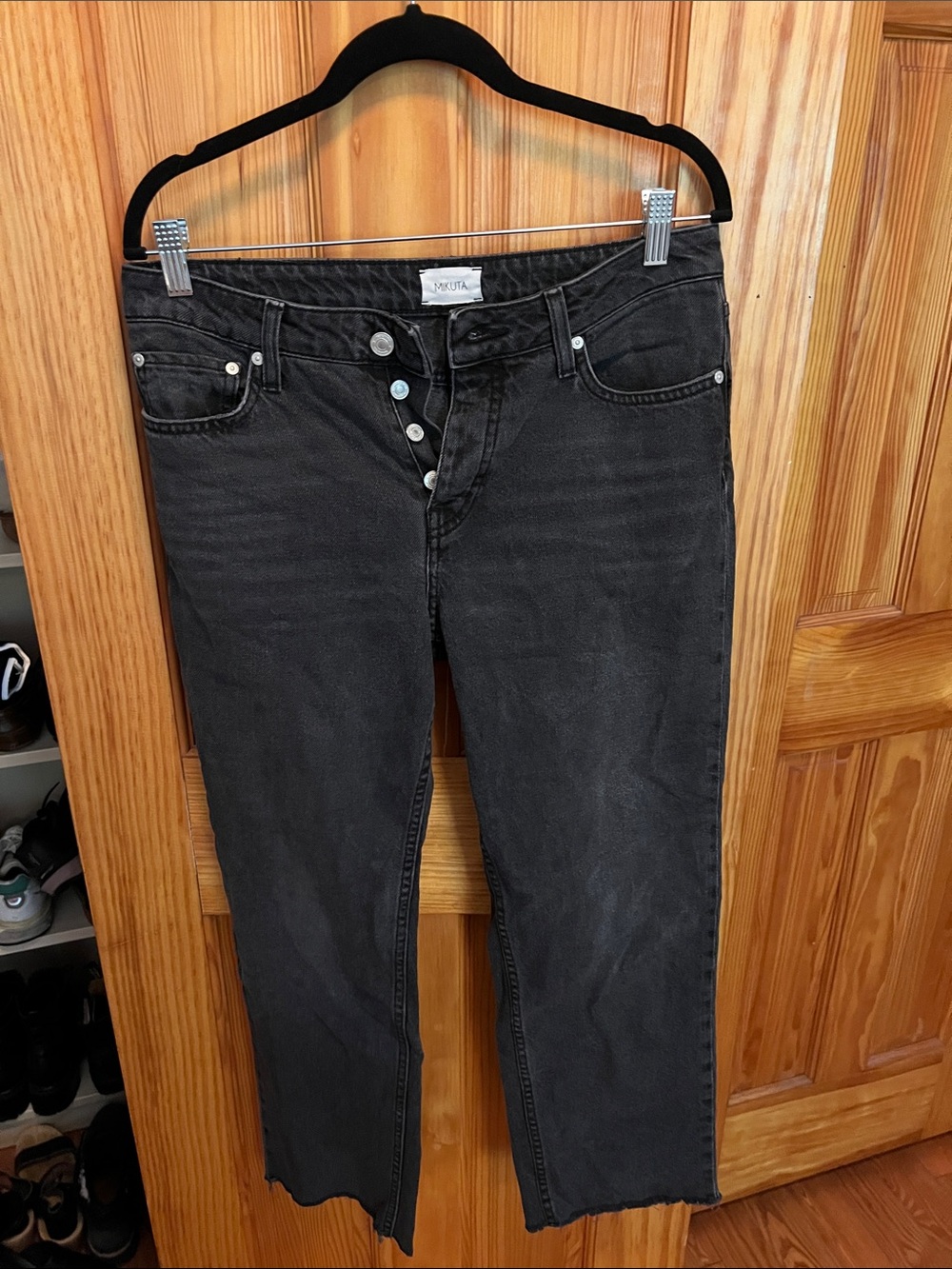 Mikuta Black Wash Mid Rise Cropped Jeans with Raw Hem